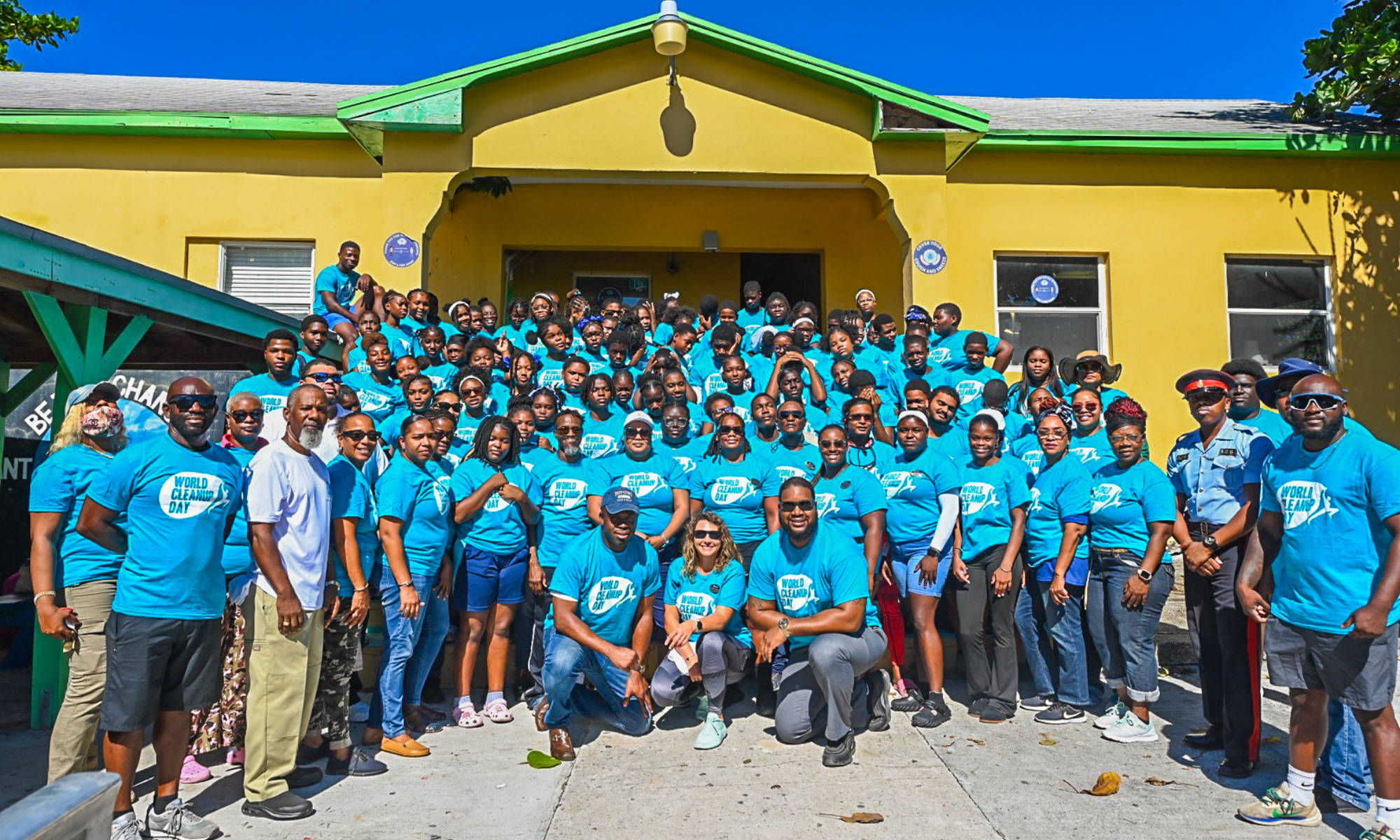 Participants of World Cleanup Day in Bimini in front of Louise McDonald School| MSC Foundation